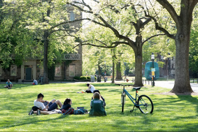 意大利帕多瓦大学简介  意大利帕多瓦大学，古老学府的卓越之路